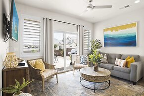 New Listing Happy Hawaiian