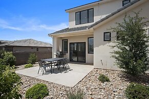 New Listing Happy Hawaiian