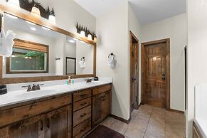 Hickory Hideaway - Communal Pool Access