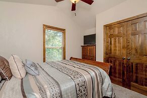 Hickory Hideaway - Communal Pool Access