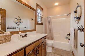 Hickory Hideaway - Communal Pool Access