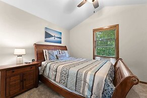 Hickory Hideaway - Communal Pool Access