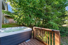 Hickory Hideaway - Communal Pool Access