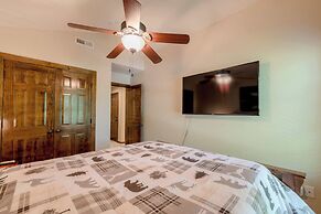 Hickory Hideaway - Communal Pool Access