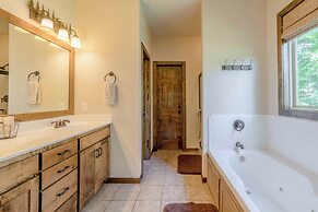 Hickory Hideaway - Communal Pool Access