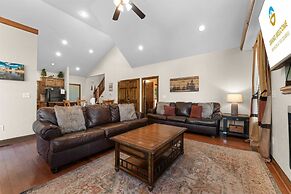 Hickory Hideaway - Communal Pool Access