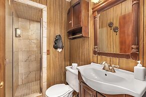 Immersed in Nature! Manzanita Cabin W/hot Tub