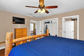 Immersed in Nature! Manzanita Cabin W/hot Tub