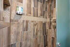 Immersed in Nature! Manzanita Cabin W/hot Tub