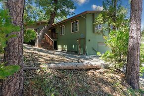 Immersed in Nature! Manzanita Cabin W/hot Tub