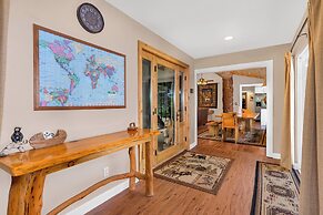 Immersed in Nature! Manzanita Cabin W/hot Tub