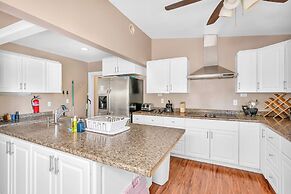 Immersed in Nature! Manzanita Cabin W/hot Tub