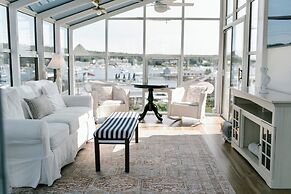 Admirals Quarters Inn