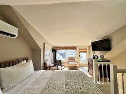 Admirals Quarters Inn