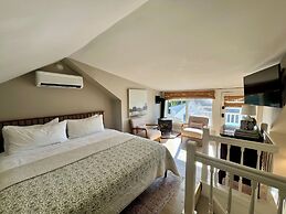 Admirals Quarters Inn