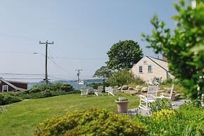Admirals Quarters Inn