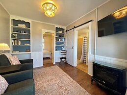 Admirals Quarters Inn