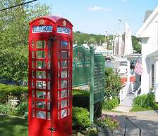 Admirals Quarters Inn