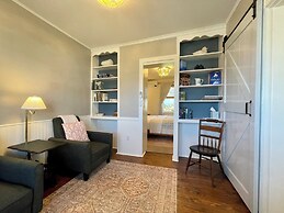 Admirals Quarters Inn