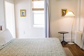 Admirals Quarters Inn