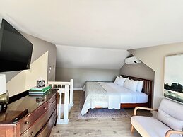 Admirals Quarters Inn