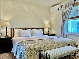 Admirals Quarters Inn