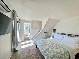 Admirals Quarters Inn