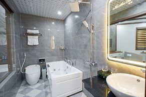 Sunland Halong Hotel and Restaurant