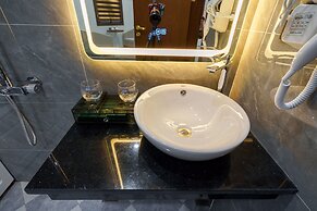 Sunland Halong Hotel and Restaurant