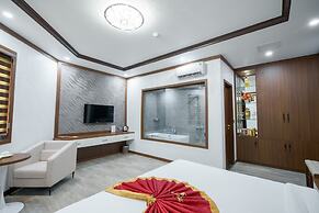 Sunland Halong Hotel and Restaurant