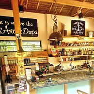 Camotes hidden huts-rooms-bar-restaurant