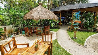 Camotes hidden huts-rooms-bar-restaurant