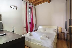 Cellini Flat Florence-hosted by Sweetstay