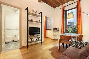 Cellini Flat Florence-hosted by Sweetstay