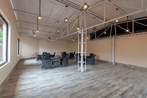 Hotel The Pearl By DLS Hotels