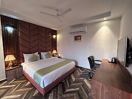 Grand Luxotica By DLS Hotels