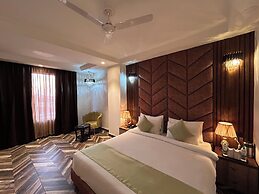 Grand Luxotica By DLS Hotels
