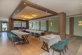 The Ganga Bliss by DLS Hotels