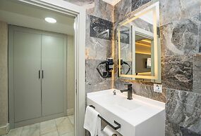 216 Station Suite Gebze