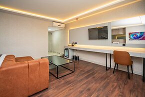 216 Station Suite Gebze