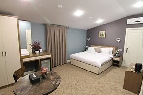 Royal Meridien Hotel