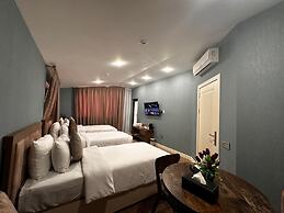 Royal Meridien Hotel