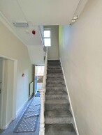 Spacious 6BR Property with Parking