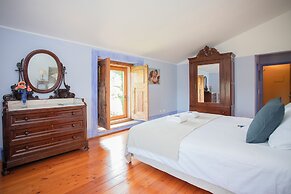 Local 9 - Casa do chapim azul