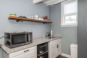 Monmouth Loft 4
