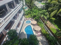 Patong Central Residence & Apartment