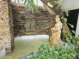 Patong Central Residence & Apartment