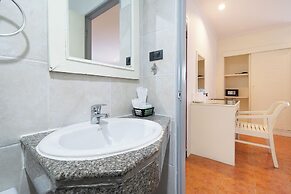 Patong Central Residence & Apartment