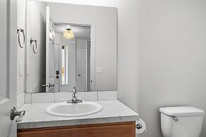 Redmond Getaway Hub Adventure Awaits!