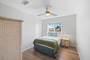 Seafaring Sweet Dreams 5 Minute Walk to Beach!